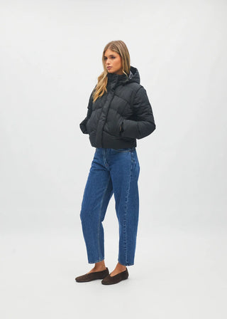 Roamer Jacket | Studio Black