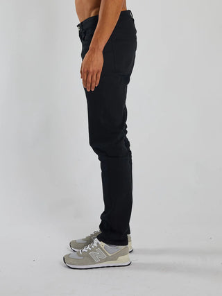 Wilson Straight | Black